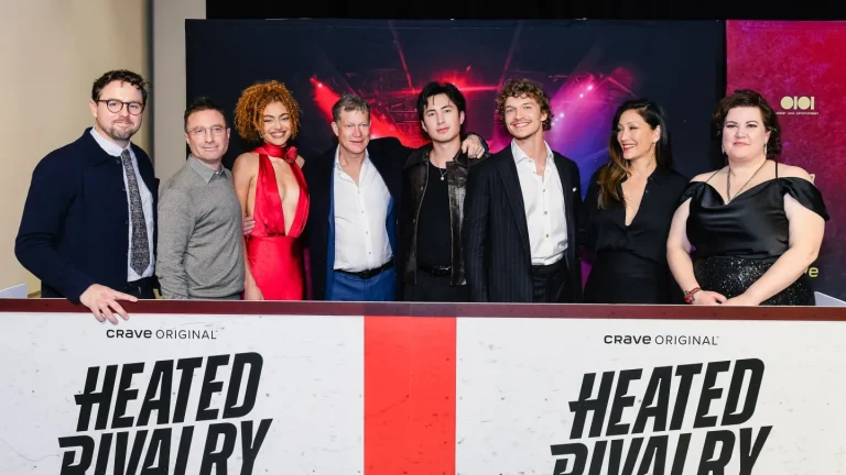 L&rsquo;auteur de « Heated Rivalry », Rachel Reid, repousse les critiques du casting de la saison 2