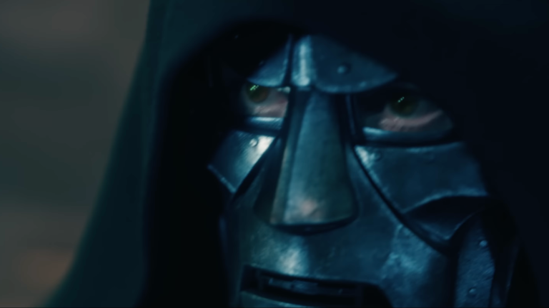 Les images de « Avengers : Doomsday » montrent un Docteur Doom « cassé »