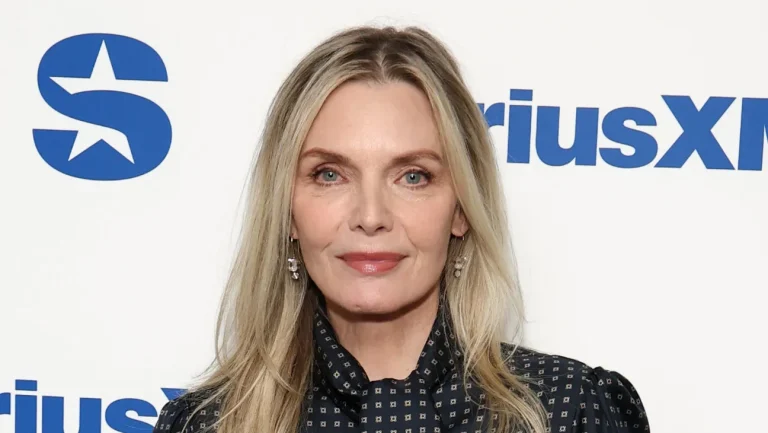 Michelle Pfeiffer révèle ses projets de carrière après avoir déclaré qu&rsquo;elle n&rsquo;avait « jamais » voulu « jouer dans un autre film »