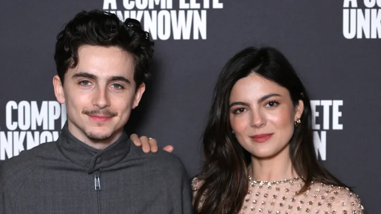 Monica Barbaro taquine le film OpenAI de Luca Guadagnino « artificiel » et répond aux commentaires du ballet de Timothée Chalamet