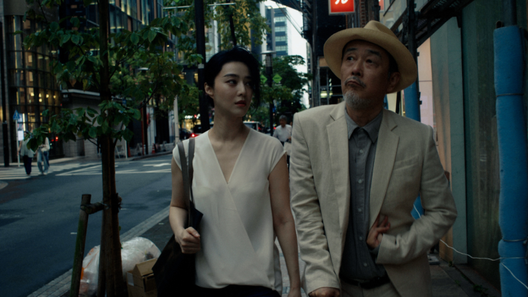 Fan Bingbing suscite le désir charnel chez un beau-père invalide dans le « Journal d&rsquo;un vieil homme fou » de Wayne Wang (clip exclusif à Toronto)