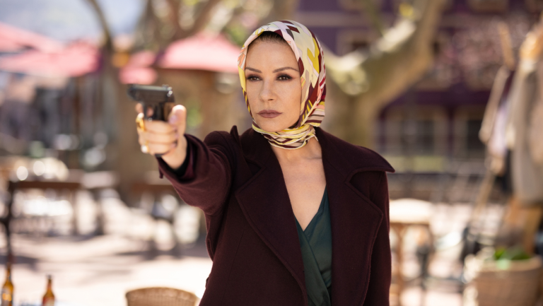 Le véritable accent Swansea de Catherine Zeta-Jones est fort et fier dans la bande-annonce de « Kill Jackie » d&rsquo;AMC+