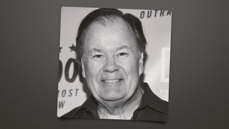 Dennis Haskins, directeur Belding de « Sauvés par le gong », décède à 75 ans