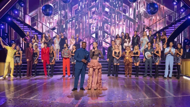 La première de la saison 35 de « Danse avec les stars » démarre avec les hommes alors que la première célébrité est éliminée : découvrez les scores et ceux qui sont rentrés chez eux