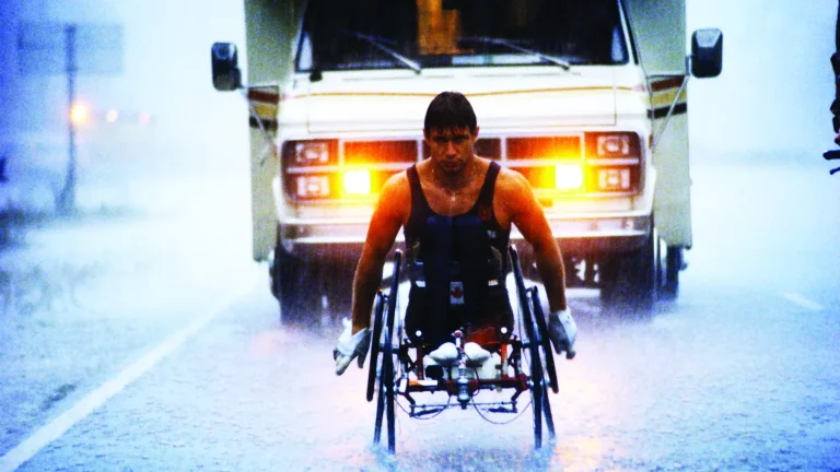 Le document « Man in Motion: The Rick Hansen Story » ramène les téléspectateurs à la randonnée en fauteuil roulant des années 1980 : « C&rsquo;est tout simplement insensé »