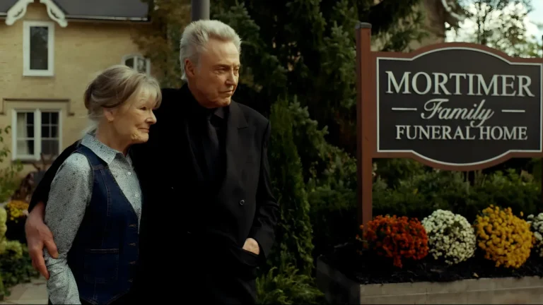 Le réalisateur de « Back in Black » sur l&rsquo;adorable tueur en série fait « de mauvaises choses pour les bonnes raisons » dans Christopher Walken-Starrer