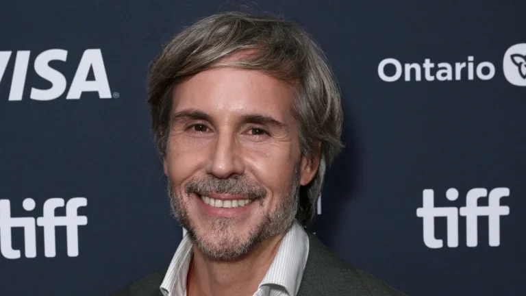Le réalisateur de « Narcos », Andrés Baiz, s&rsquo;attaque au thriller d&rsquo;hélicoptère de la police « Helo » pour Netflix (exclusif)