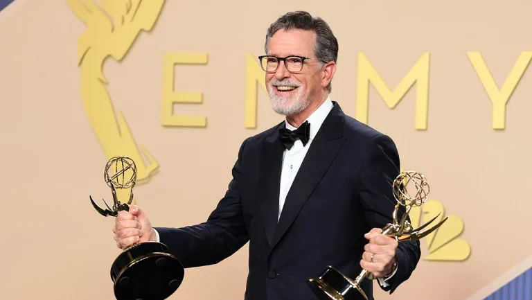 Stephen Colbert fait le point sur le film « Le Seigneur des Anneaux » après sa victoire aux Emmy Awards
