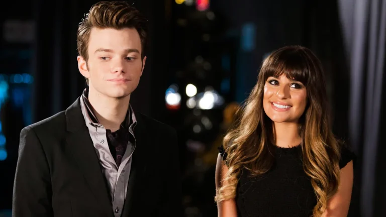 Chris Colfer révèle s&rsquo;il reviendrait pour un redémarrage de « Glee » : « Je n&rsquo;ai absolument rien entendu »